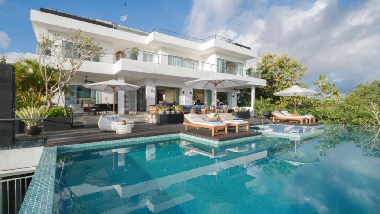 villa-kalibali-kalibali-gallery-33-view-of-villa-from-the-pool-5b188f0651f75